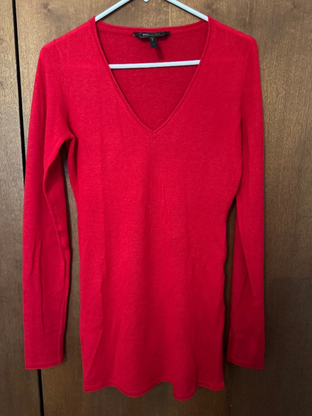 BCBG Max Azria 100% Cashmere V-Neck Sweater – Size Small – Like New